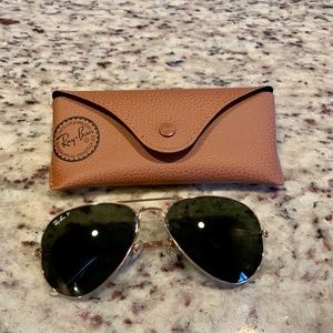 Polarized Rayban Aviators - like new condition